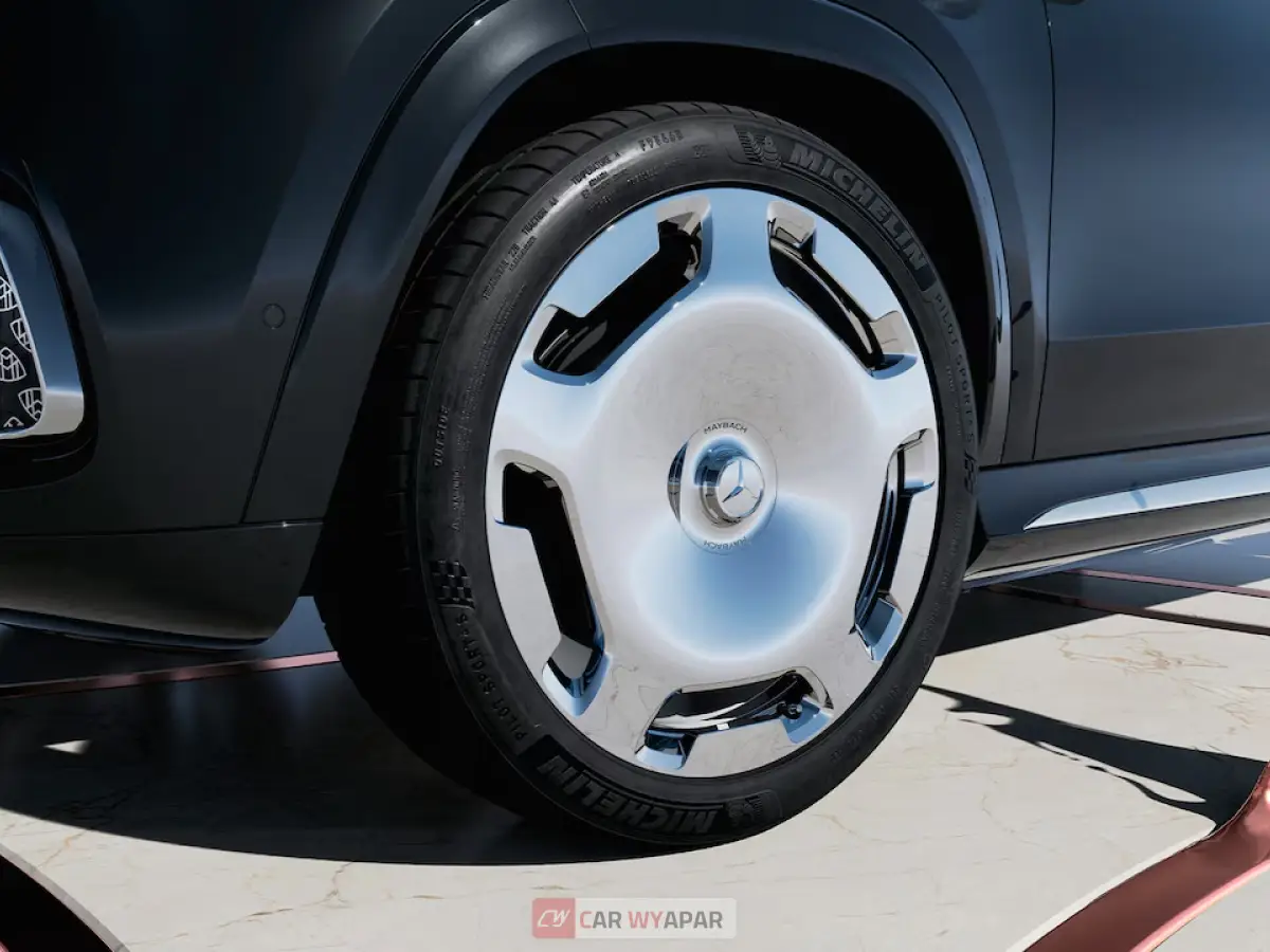 Mercedes-Benz Maybach GLS Top Feature